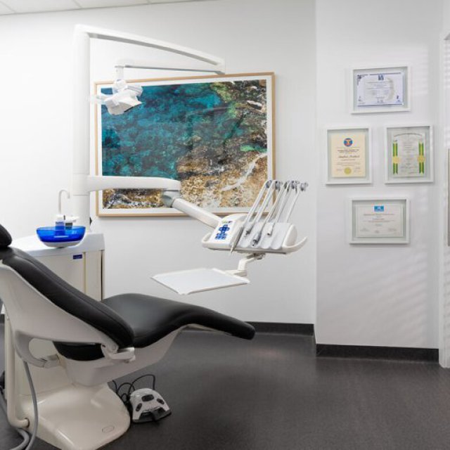 Redfern Dentist